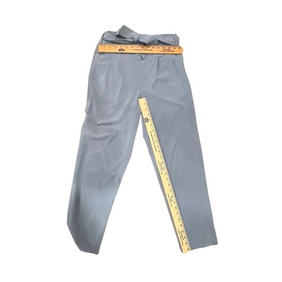 Athleta Stellar Paperbag Taper Pants Size 6 Light Blue Travel Stretch minimalist - Picture 2 of 4